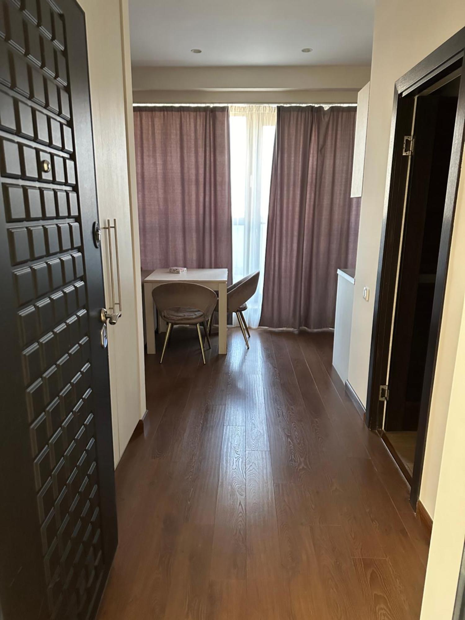 Wonderful Apartment In Republic Square, City Center Erevan Esterno foto